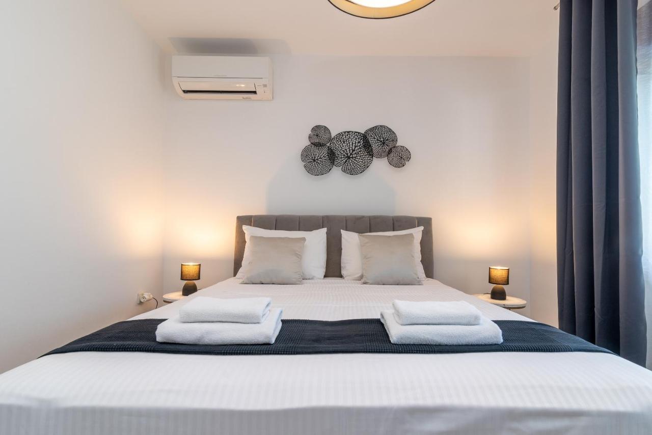 Apartments Bozan Трогир Экстерьер фото